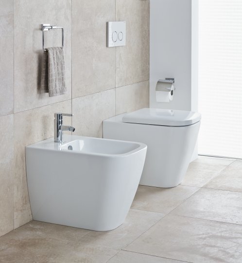 Duravit Happy D2 Back-to-Wall WC and Bidet